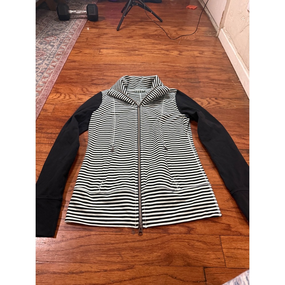 Lululemon Stride Jacket Black White Striped Full Zip Funnel Neck Thumbholes 4